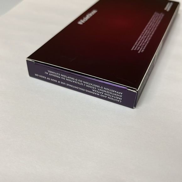 NEW! Violet Voss New in Box Disco Drip bright eyeshadow palette 10 shades - Picture 2 of 5